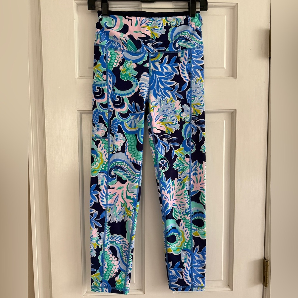 Women’s Lilly Pulitzer, Blue/ Green Multi Patterned Leggings, Size S.